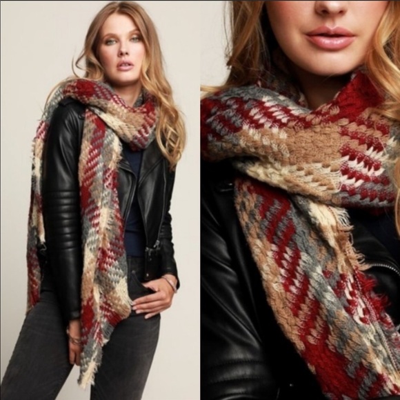 Threadzwear Accessories - 🌟3 FOR $30!!! TWO PACK🌟NWT COMFY Blanket Scarves